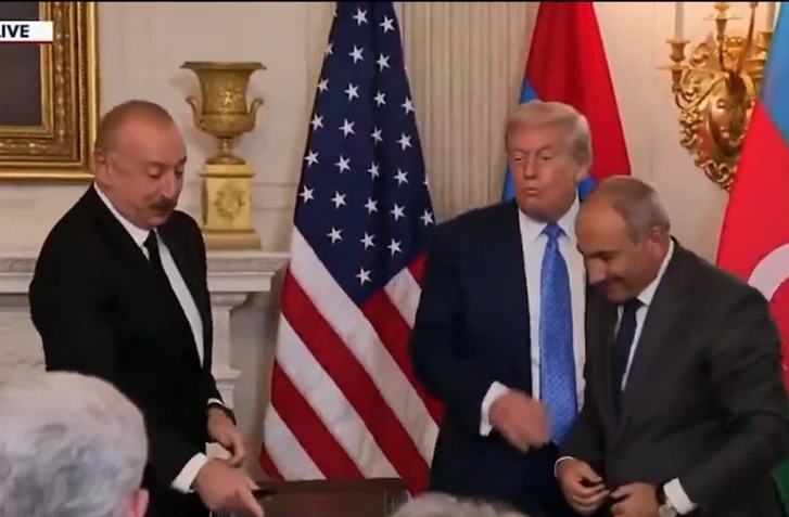 İlham Aliyev neden Nikol Paşinyan’a kalemi almasını tavsiye etti? – Azerbaycan Cumhurbaşkanının ince jestinin hikâyesi