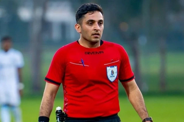 Düdükten Direksiyona: Süspansiyonlu Azerbaycanlı Hakem Şimdi Taksicilik Yapıyor