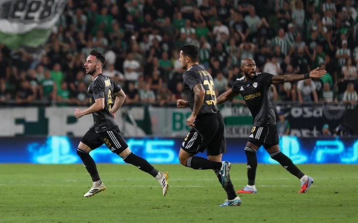 Qarabağ, Ferencváros’u 3-1’lik Kesin Zaferle Şampiyonlar Ligi Playoff’unda Şaşırttı