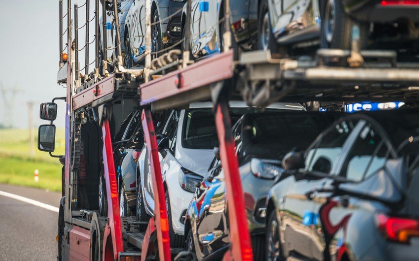 Azerbaycan’da otomobil ithalatına harcanan tutar yedi ayda %24 arttı