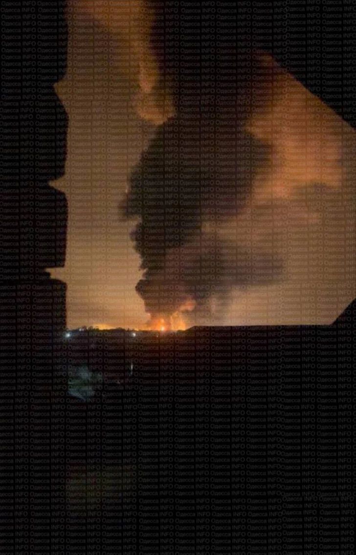 Rusya’nın Odesa’daki İHA Saldırısı SOCAR Terminallerini Vurdu; Azerbaycan Silah Ambargosunu Kaldırabilir