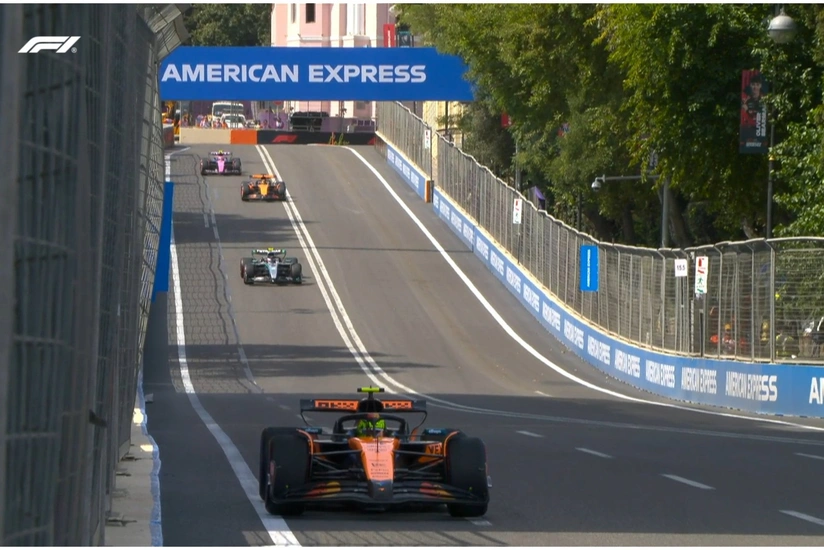 Enkaz, kırmızı bayraklar ve Ferrari’nin geri dönüşü: Azerbaycan GP’sinde Cuma heyecanı