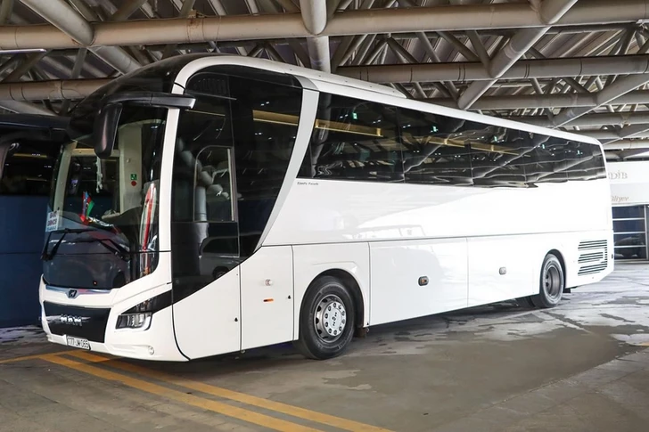 Azerbaycan’da Otobüs Bileti Satışları İkiye Katlandı