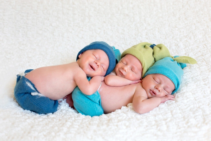 Azerbaycan’da bu yıl 1.854 ikiz ve 72 üçüz doğdu