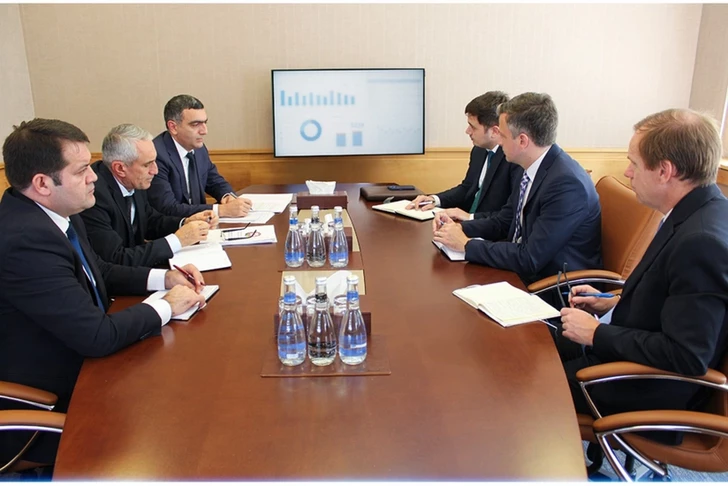 Azerbaycan Maliye Bakanlığı ve Harvard Uzmanları Mali Reformları Görüştü