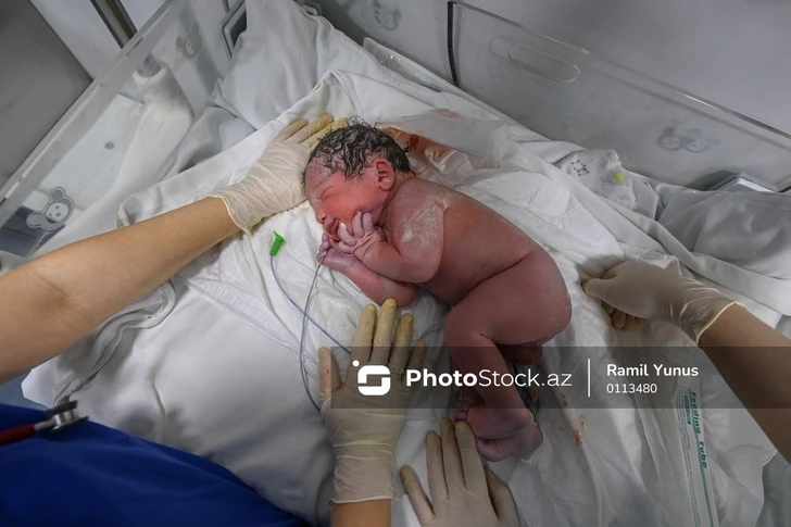 Mutluluğun Bedeli: Azerbaycan’da Çocuk Sahibi Olmanın Maliyeti