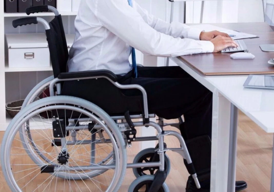 Uzmanlar: Eşit İş Fırsatları Hâlâ Binlerce Kişi İçin Ulaşılmaz