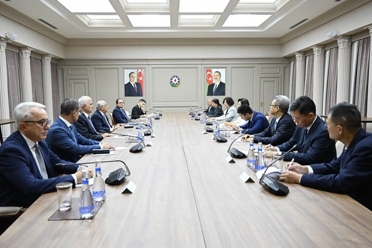 Azerbaycan ve Çin ikili iş birliği perspektiflerini görüştü
