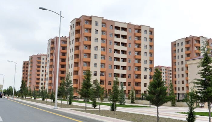 Karahbağ’a Dönüşten Sonra Zorunlu Göçmenlerin Konutları Ne Olacak? – Devlet Komitesi’nden Açıklama