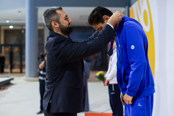 Azerbaycan, III. BDT Oyunları’nda yüzmede altın ve bronz madalya kazandı