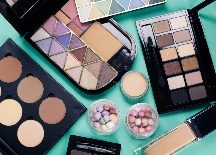 Tehlikeli tasarruf: Aşırı ucuz kozmetik ürünler Bakü pazarını sardı