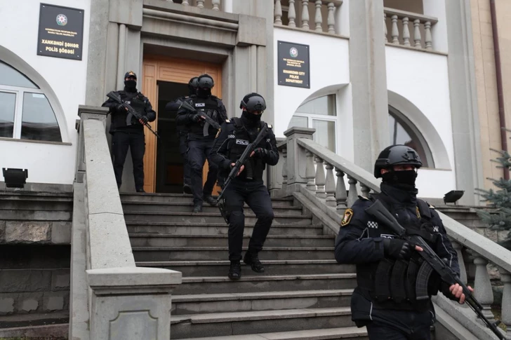 Restoranda Silah Deposu: Hankendi’de Yasadışı Silah Ticareti Ağı Ortaya Çıkarıldı