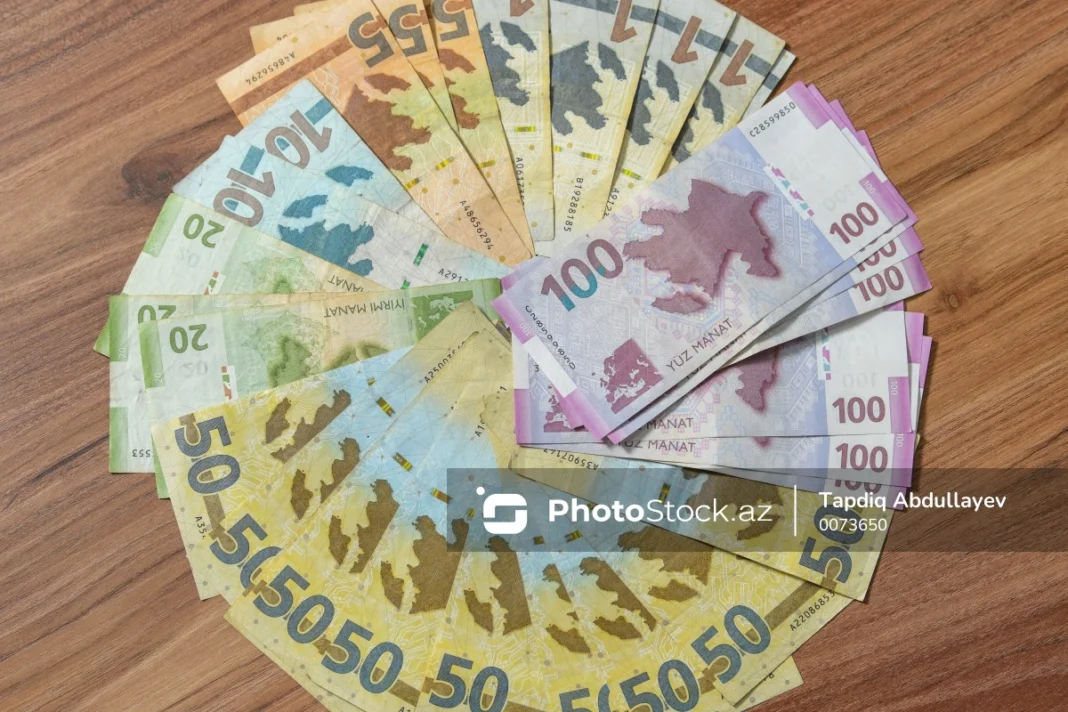 Azerbaycan, dış kamu borcu üst sınırını yüzde 70’ten fazla artırıyor