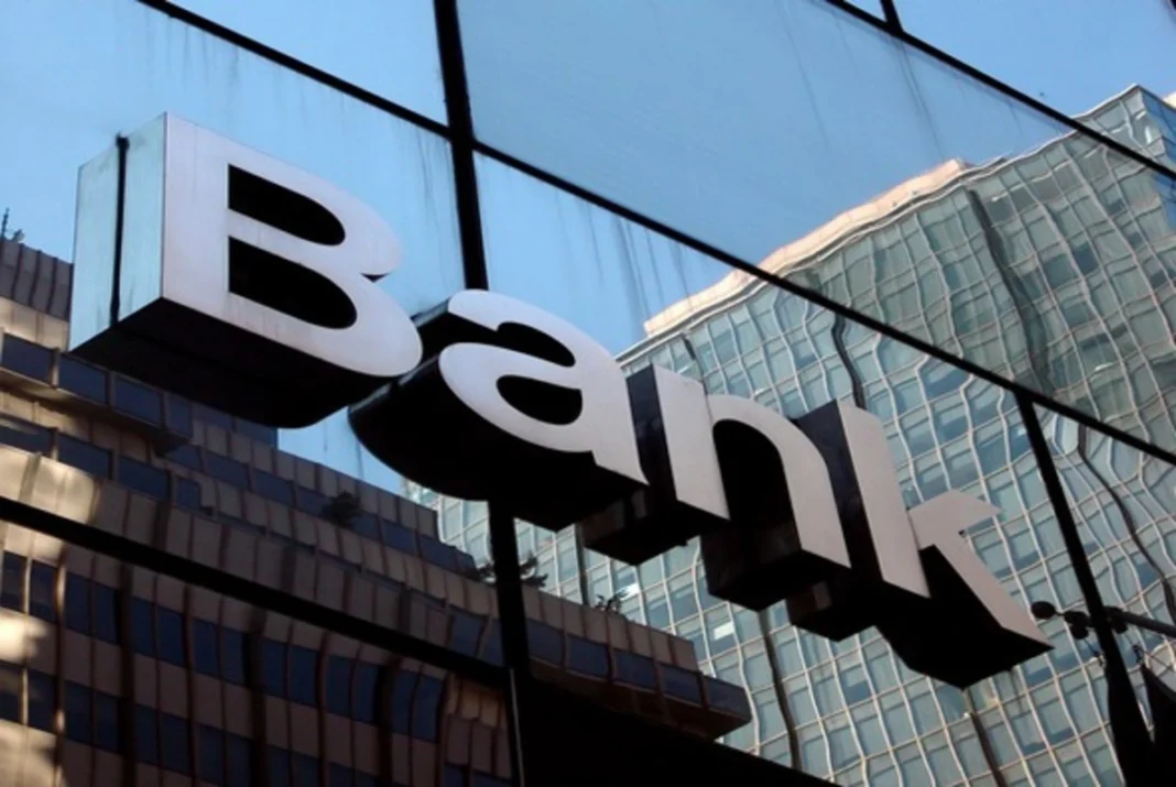 Kredi Uygulamalarıyla İlgili Kamuoyu Endişesi Azerbaycan’da Tartışma Yarattı