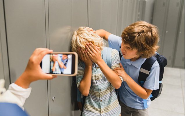 Azerbaycan Okullarında Zorbalık Vakaları Artıyor, Psikolog Uyarıyor