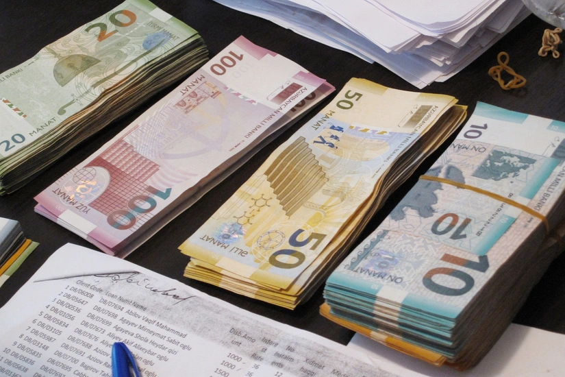 Azerbaycan’da Banka Kredileri ₼30 Milyarı Aştı, Yıllık %10 Artış