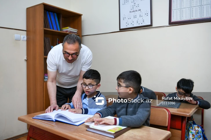 Erkek Eğitiminde Kriz: Azerbaycan’da Erkek Öğretmenler Neden Kayboluyor?