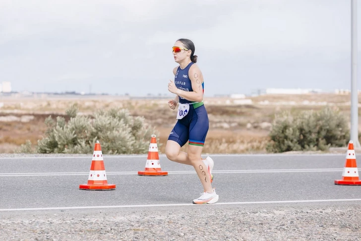 Pirallahı’da Azerbaycan Triatlon Şampiyonası düzenlendi
