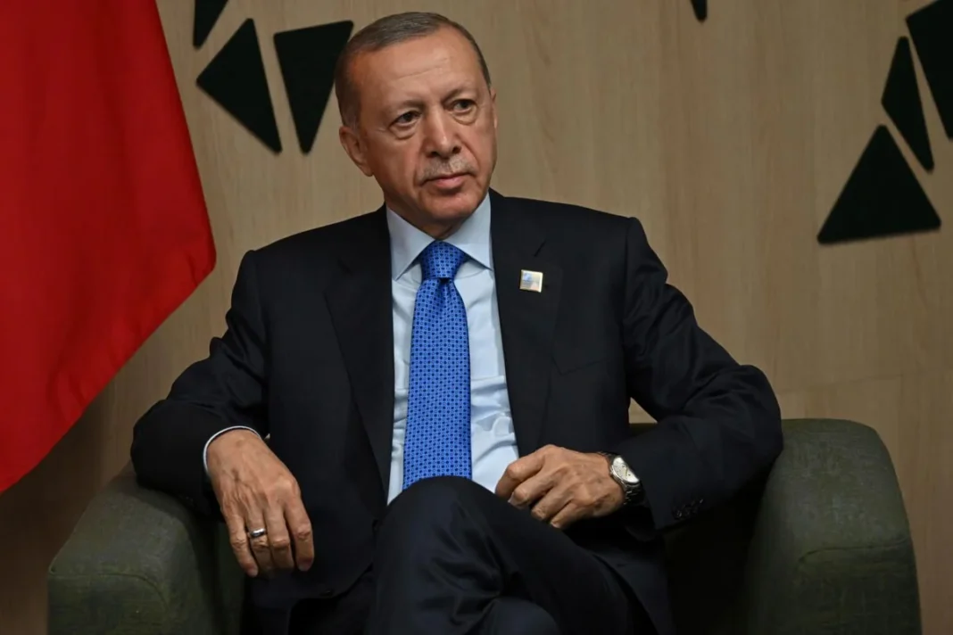 Erdoğan: BTC ve TANAP, Türkiye’nin Enerji Koridoru Rolünü Güçlendiriyor Cumhurbaşkanı Recep Tayyip Erdoğan New York'ta ABD iş dünyası temsilcileriyle görüşüyor