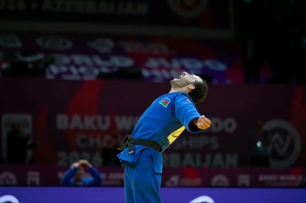 Ahmad Yusifov Bakü’de dünya judo şampiyonu oldu Ahmad Yusifov Bakü'deki Dünya Judo Şampiyonası'nda mücadele ediyor