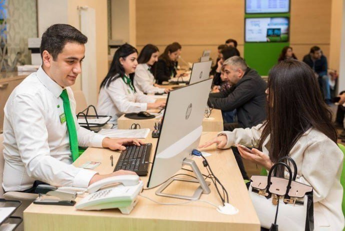 Azerbaycan’da banka faiz oranlarını gösteren illüstrasyon