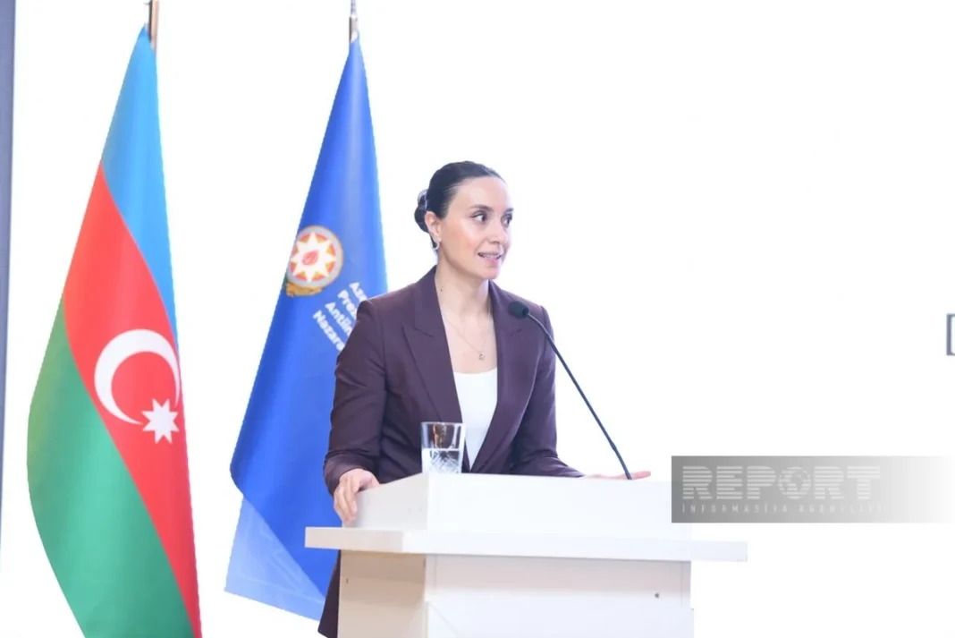 Azerbaycan dokuz kamu-özel projesine 1,1 milyar manat yatırım planlıyor Bakü’de kamu-özel iş birliği forumuna katılanlar