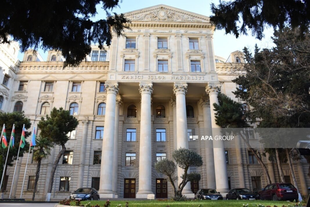 Bakü'deki Azerbaycan Dışişleri Bakanlığı binası