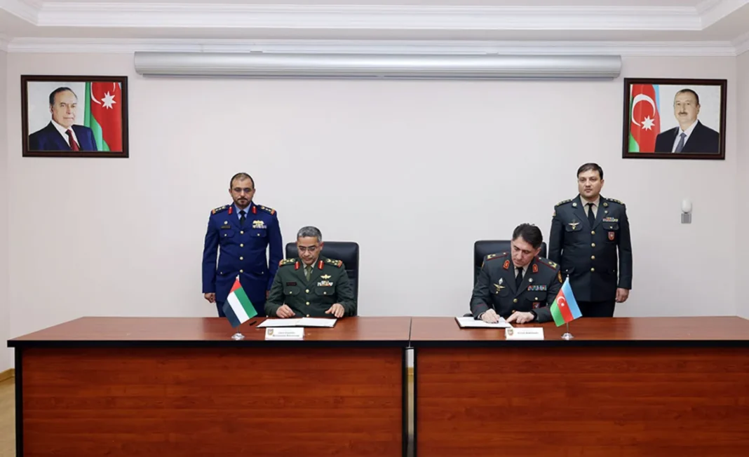 Azerbaycan ve BAE heyetleri Ortak Askerî İşbirliği Komitesi toplantısında