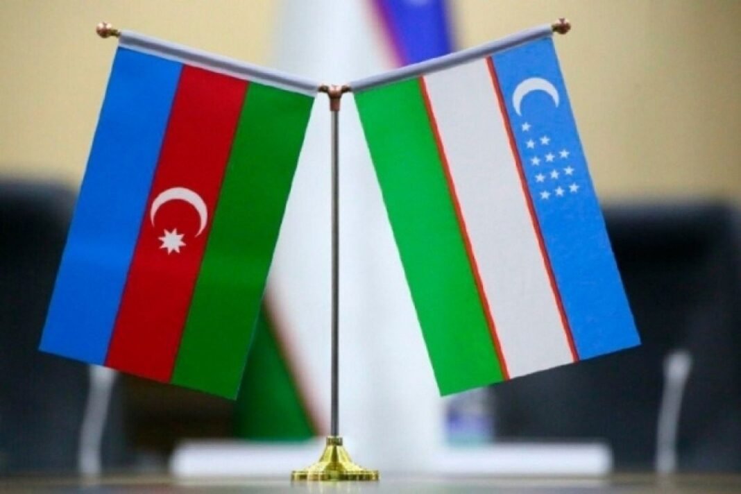 Azerbaycan, Özbekistan’la kültür ve turizm anlaşmalarını onayladı Azerbaycan ve Özbekistan bayrakları
