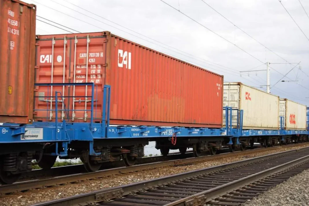 Çin’den Azerbaycan’a gelen blok tren sayısı 416’ya çıktı Çin’den gelen konteyner blok treni Azerbaycan demiryolu hattında